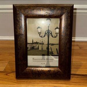 Sheffield Home Brown Picture Frame Accents 4” x 6” photo
